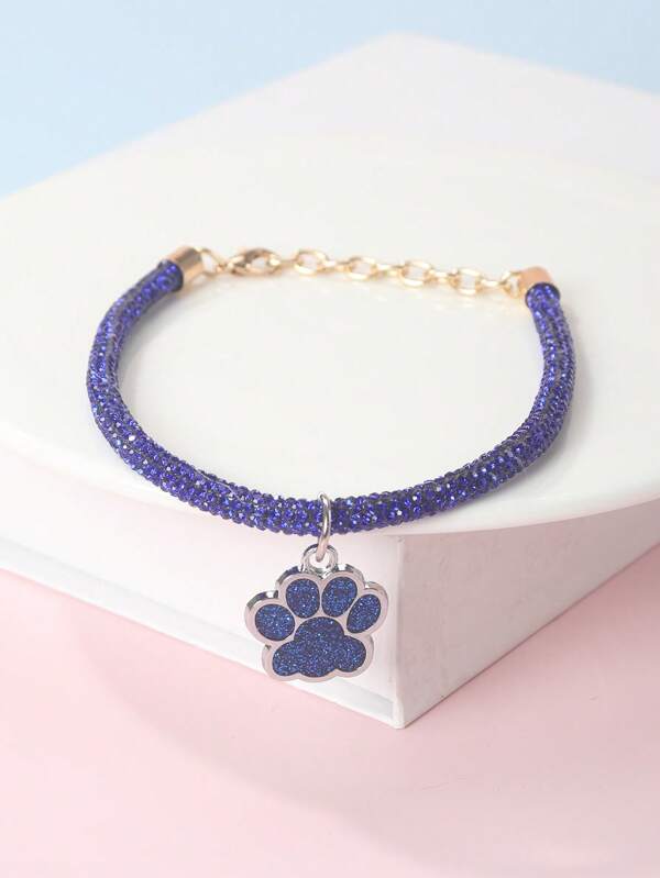 Elegant and fashionable rhinestone claw pendant necklace, suitable for cats and dogs, for wearing at home and outdoors.
