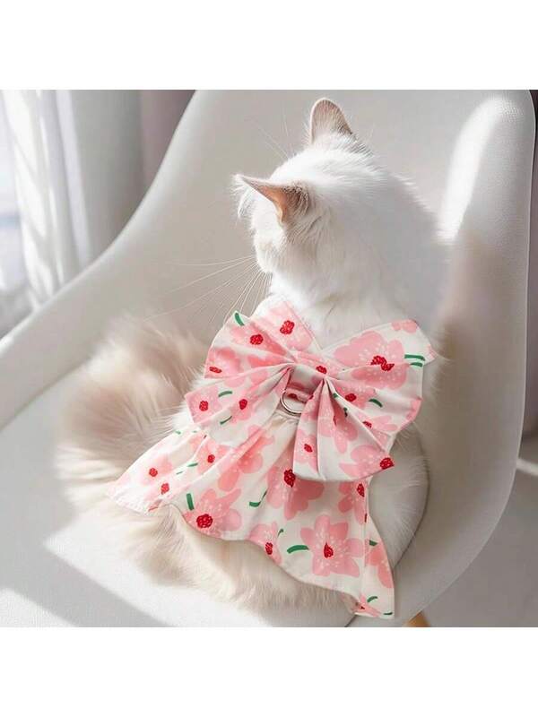 Princess style pet dress with leash (kittens/puppies), suitable for Munchkin, Ragdoll, Scottish Fold, Poodle, Samoyed, with built-in leash.